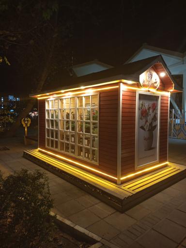 عکس کلبه گل احمد اباد