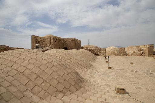 عکس کاروانسرای دیر گچین