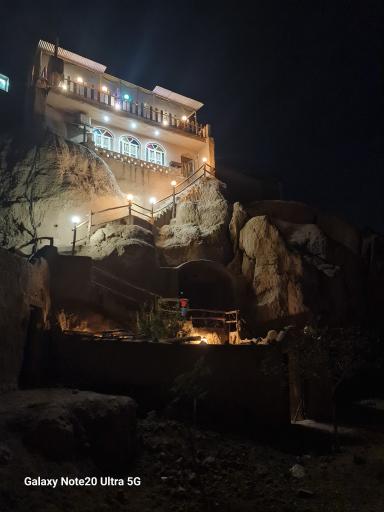 عکس کافی شاپ لب خندق