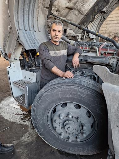 عکس تعمیرگاه اسکانیا و فوتون