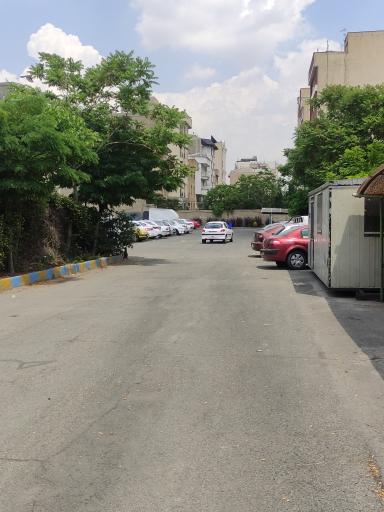 عکس پارکینگ مجموعه ورزشی زیتون