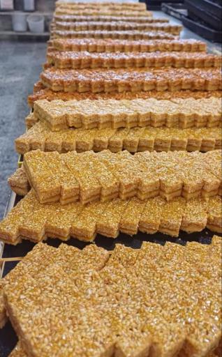 عکس قنادی گل لاله