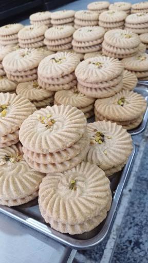 عکس قنادی گل لاله