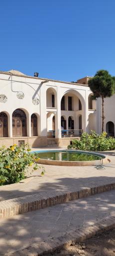 عکس رستوران خانه تاریخی طباطبائی