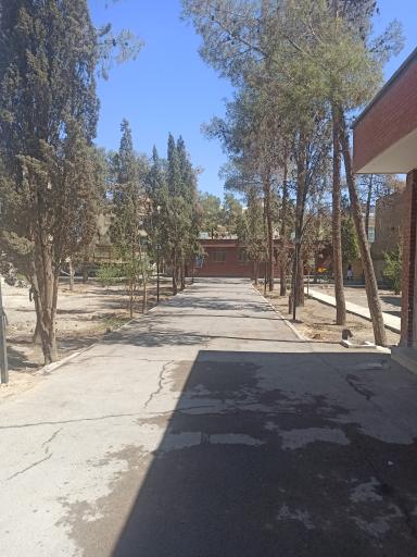 عکس مرکز خدمات جامع سلامت شهدای غرب وحید