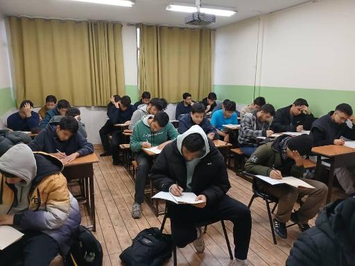 عکس دبیرستان پسرانه دانش وحید