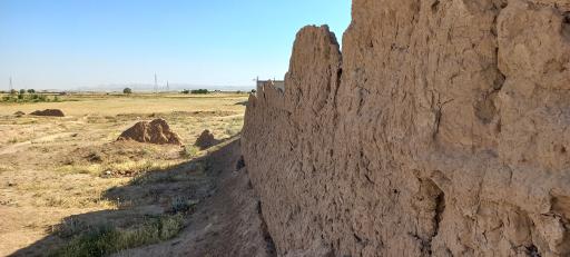 عکس قلعه تاریخی فیض آباد 