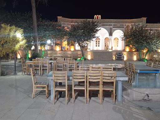 باغ موزه وزیری 