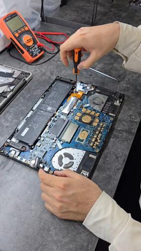 عکس فروش و تعمیرات لپ تاپ حامی فراز هوشمند