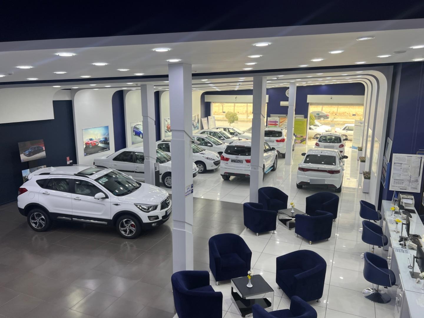 عکس نمایندگی ایران خودرو حسن زارع