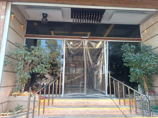 عکس بیرون بر زندیه