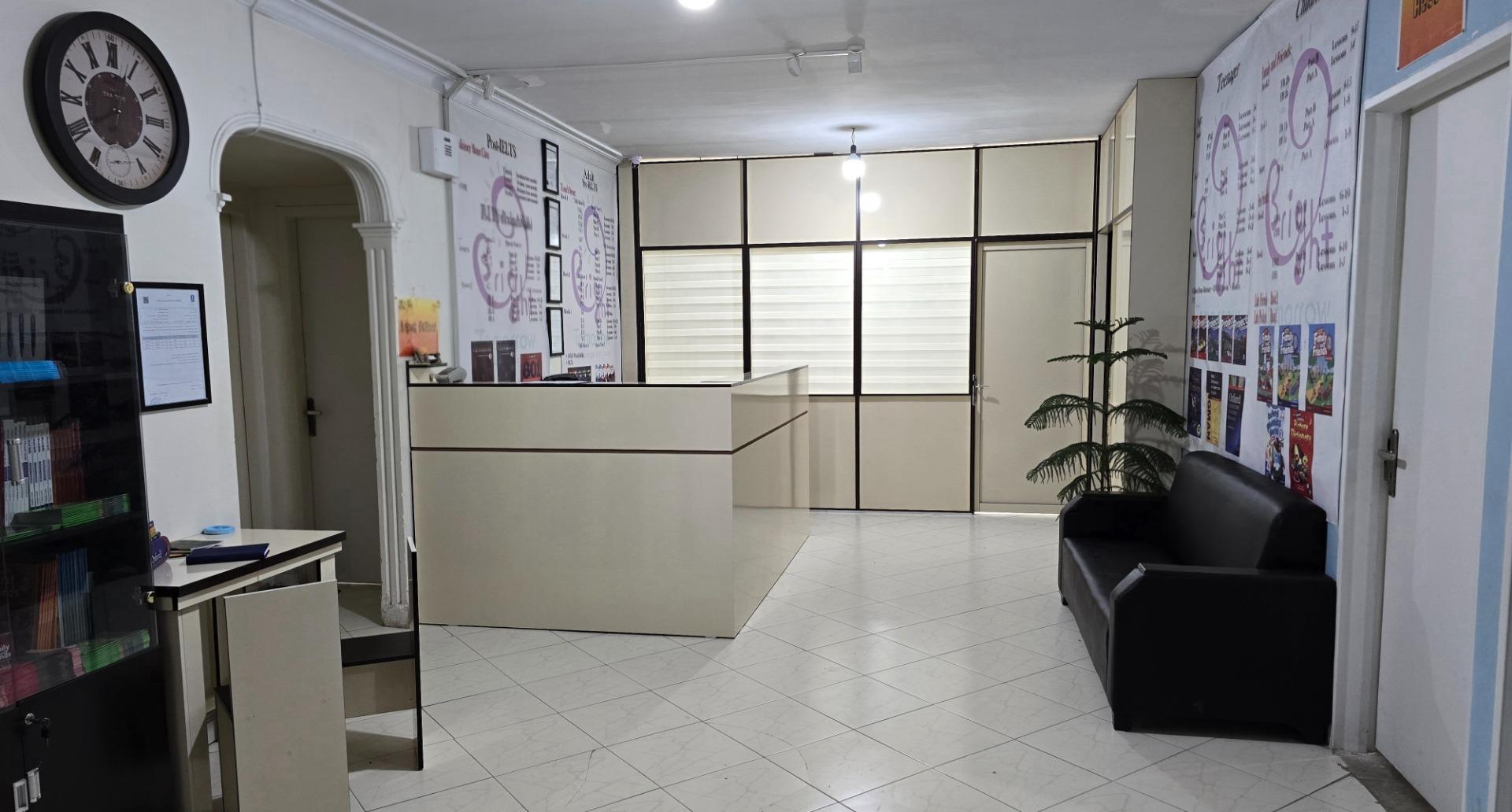 عکس آموزشگاه زبان آینده روشن-(صمدبین)