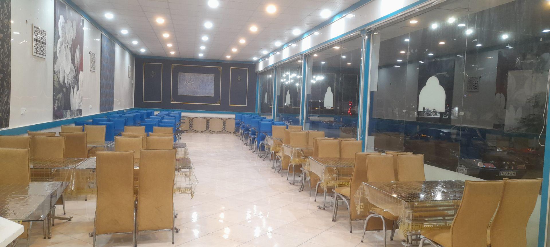 عکس رستوران بزرگ حاج محمود 