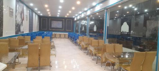 عکس رستوران بزرگ حاج محمود 