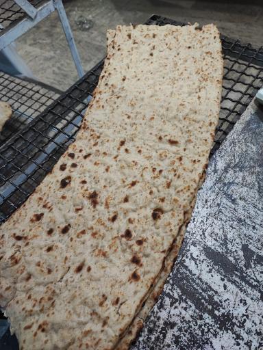 عکس نانوایی سنگک ماشینی و لواش