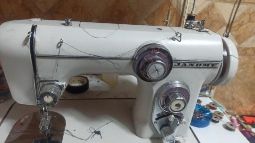 عکس خیاطی لاله ها