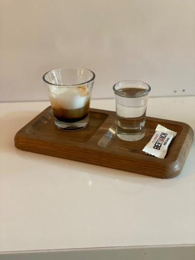 عکس کافه قرار