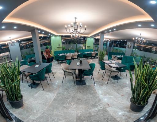 عکس رستوران کاریزما اردکان