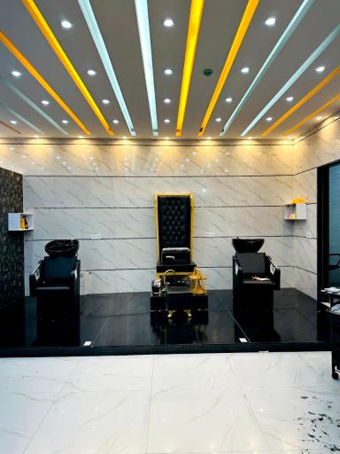 عکس سالن زیبایی مونالیزا