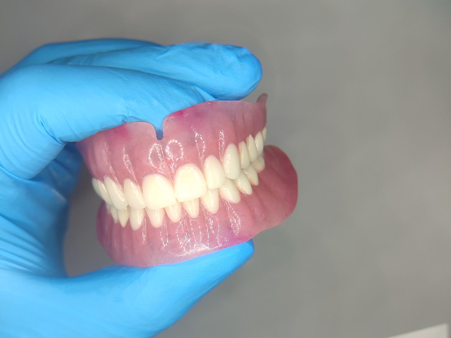 عکس دندانسازی رویای لبخند(منصوری یزدی)