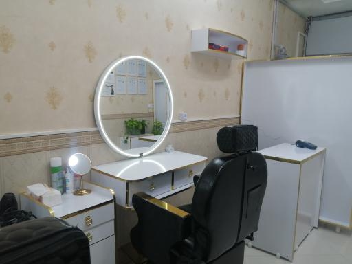 سالن زیبایی بهادری