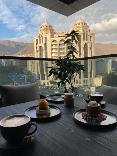 عکس کافه و رستوران کامفی