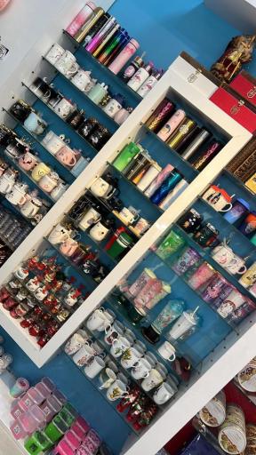 عکس فروشگاه آبنبات چوبی - شعبه اهواز