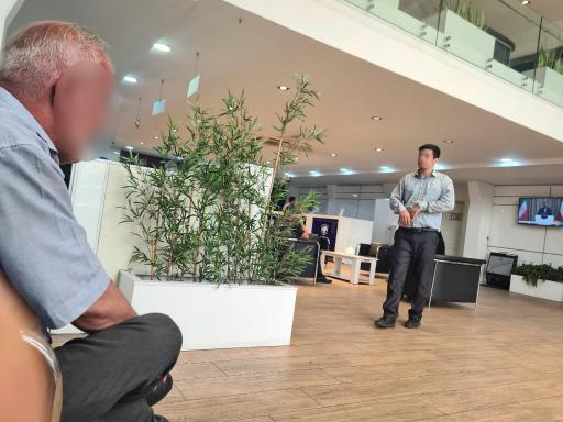 عکس تعمیرگاه مرکزی شماره یک ایران خودرو کد 1067