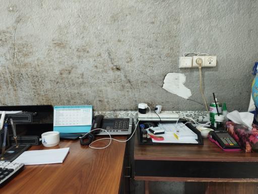 عکس مشاور املاک ایفل