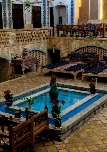عکس اقامتگاه سنتی هزاردستان