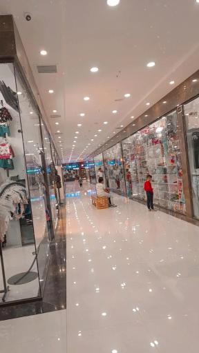 عکس مرکز خرید فجر