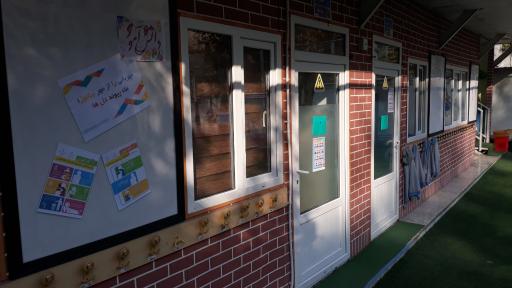 عکس مجتمع آموزشی مصباح دانش