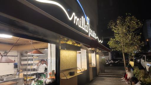 عکس میلا پاستا