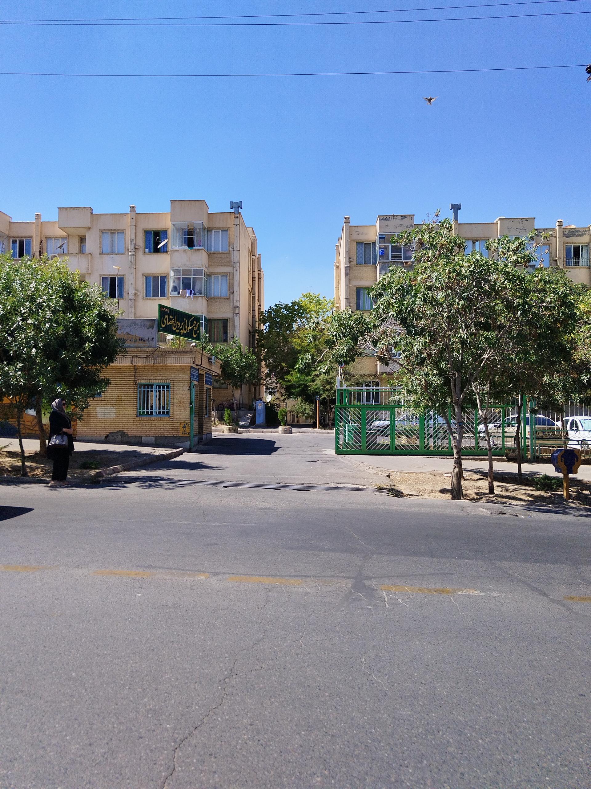 عکس مجتمع مسکونی پروین اعتصامی