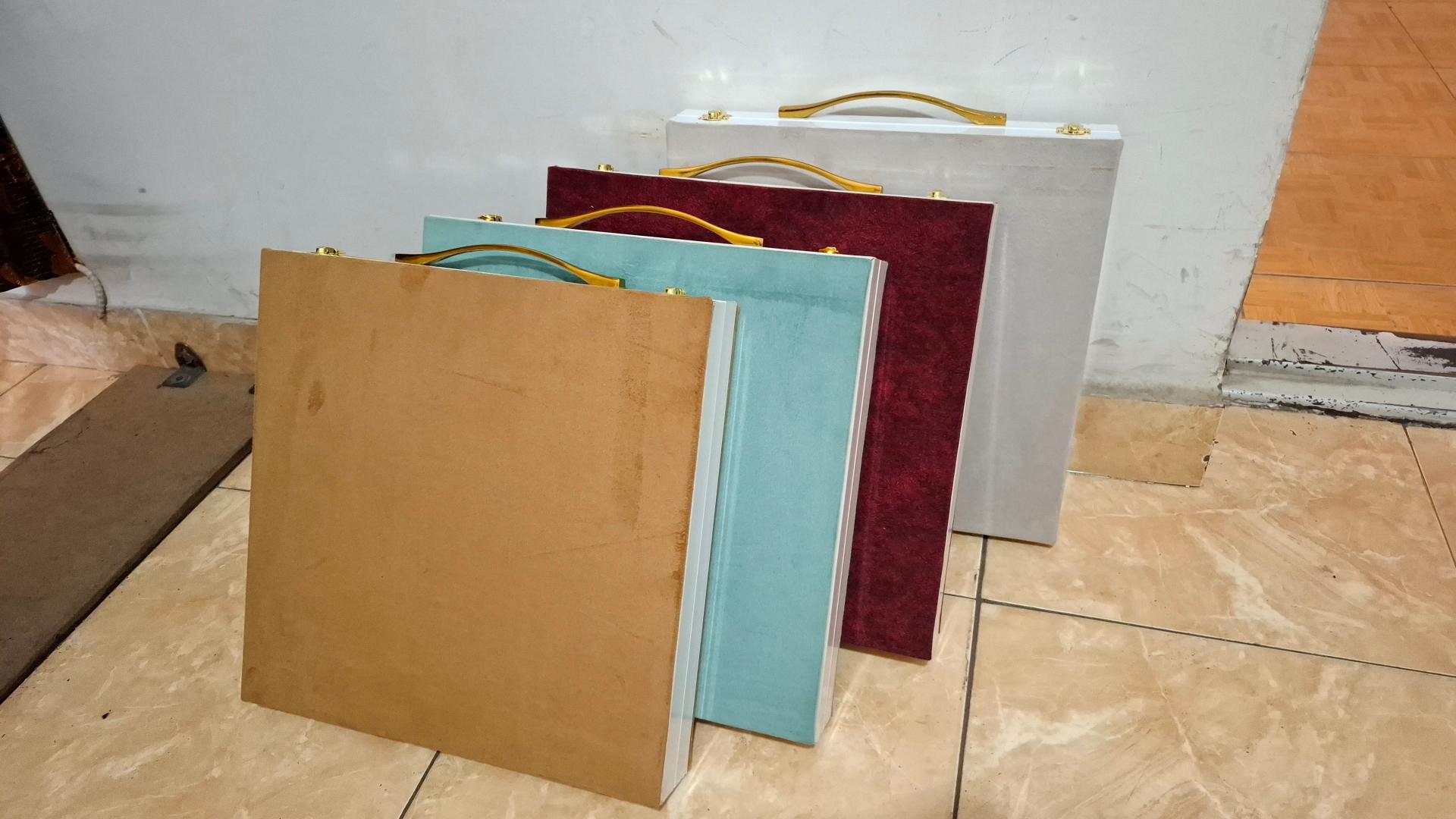 عکس لابراتوار چاپ آلبوم وحید اسدی