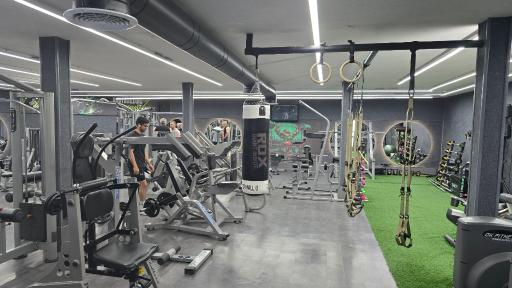 عکس باشگاه بدنسازی کوهک