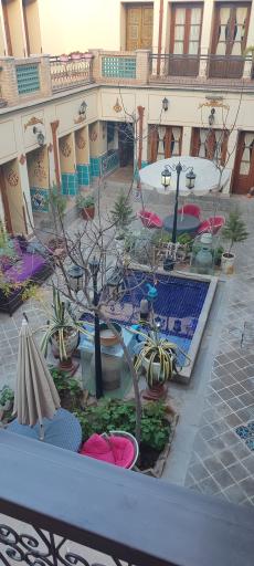 عکس هتل سنتی طلوع خورشید