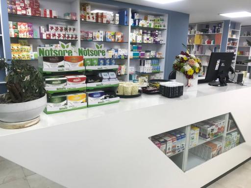 عکس داروخانه دکتر غزائیان