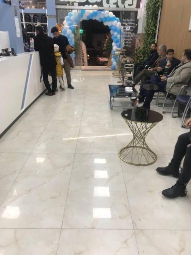 عکس داروخانه دکتر غزائیان