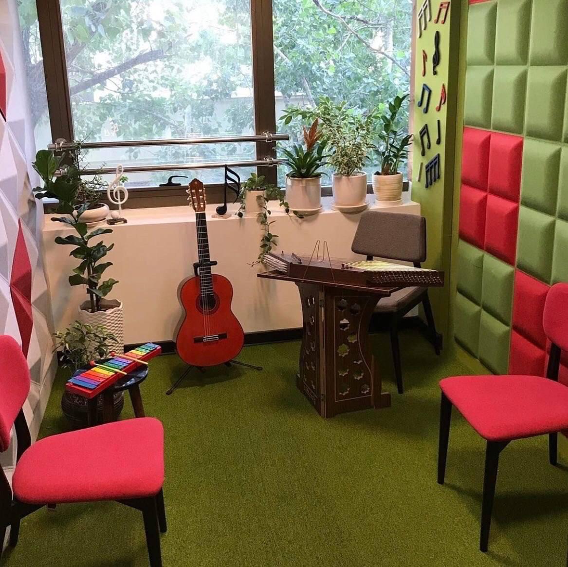 عکس آموزشگاه موسیقی سازِمن