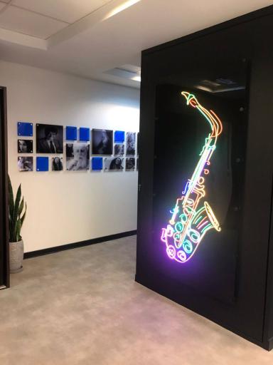 عکس آموزشگاه موسیقی سازِمن