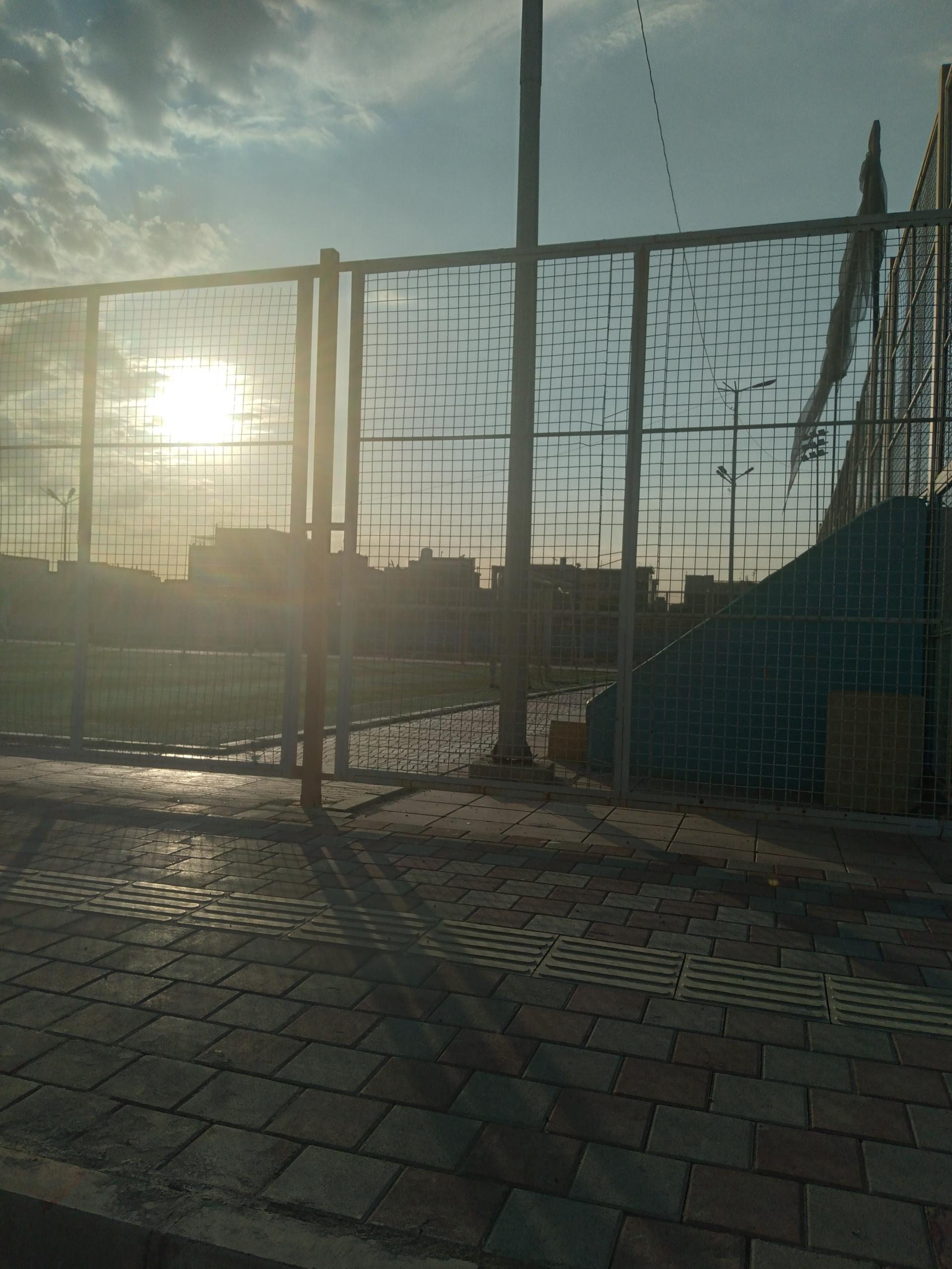 عکس زمین فوتبال چمن منصوعی شهید ابراهیم هادی