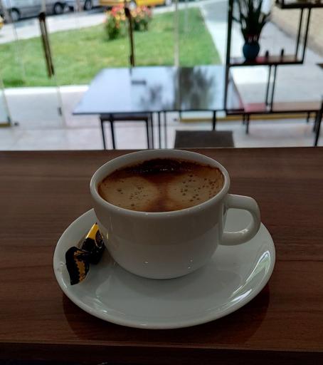 عکس کافه رستوران صنم