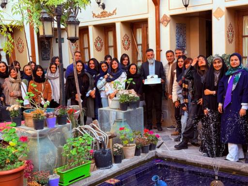 عکس هتل سنتی طلوع خورشید