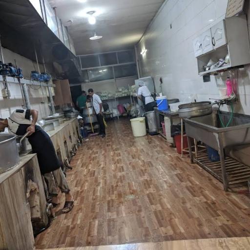 عکس آش و حلیم کاکو شیرازی