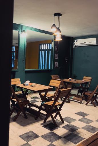 عکس کافه ماهانا