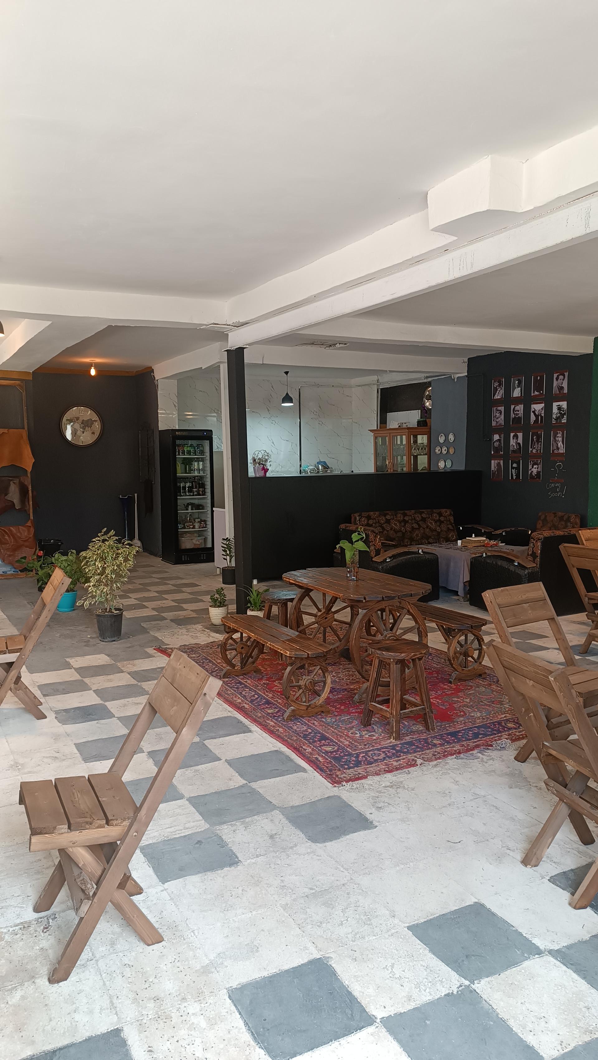 عکس کافه ماهانا