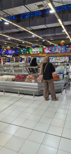 عکس فروشگاه زنجیره ای استارمال