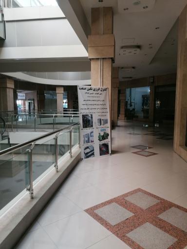 عکس مجتمع برق و الکترونیک امجد