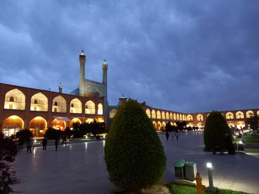 عکس درب تاریخی مسجد جامع عباسی